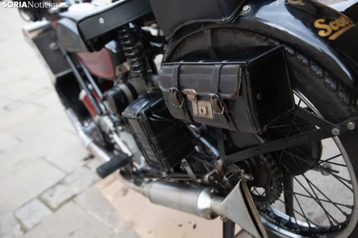Concentración de Motos Antiguas en El Burgo