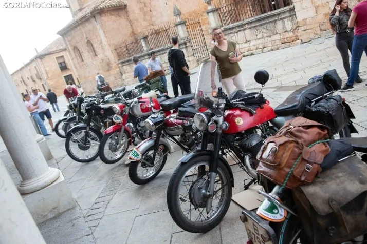 Concentración de Motos Antiguas en El Burgo