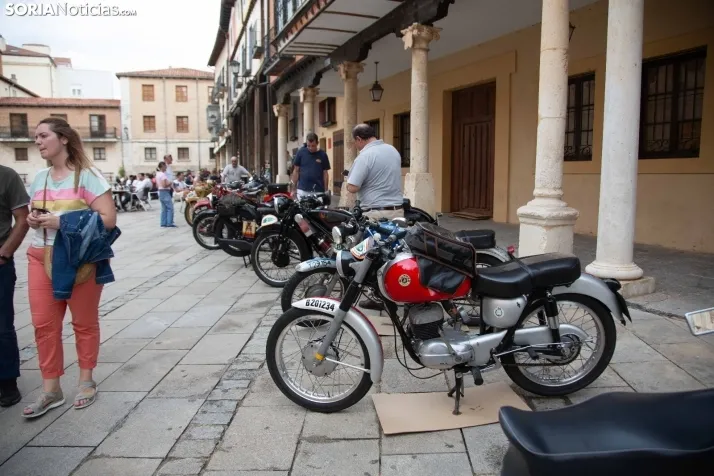 Concentración de Motos Antiguas en El Burgo