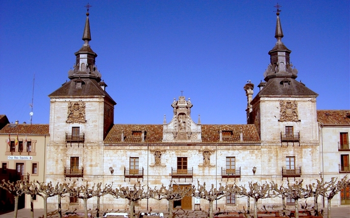 Un paseo desde la prehistoria hasta la tumba de Machado en Collioure sin salir de El Burgo de Osma