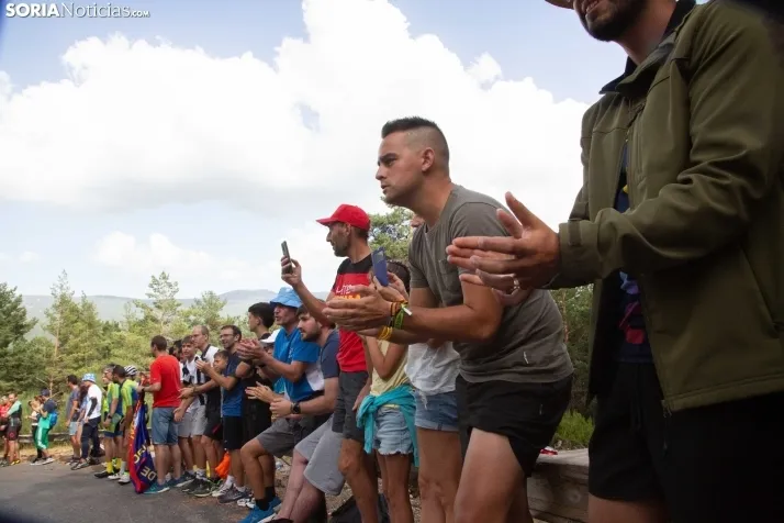 La Vuelta Ciclista en la Laguna Negra