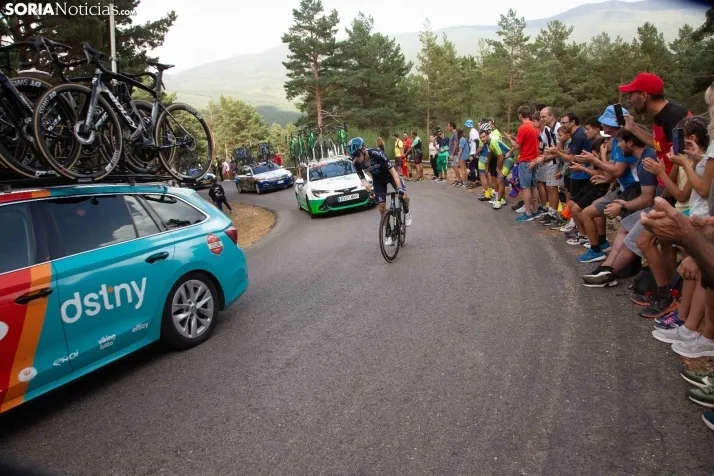 La Vuelta Ciclista en la Laguna Negra