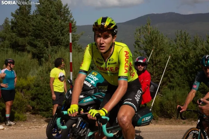 La Vuelta Ciclista en la Laguna Negra
