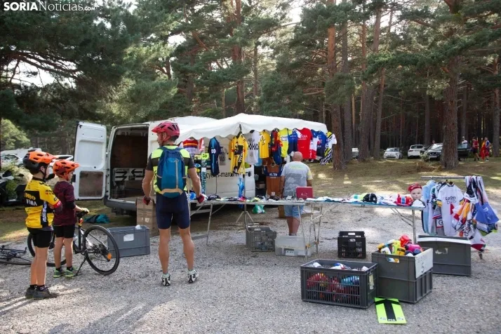 La Vuelta Ciclista en la Laguna Negra