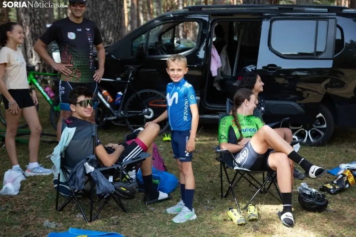 La Vuelta Ciclista en la Laguna Negra