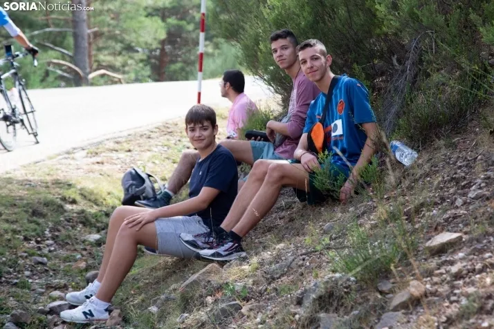 La Vuelta Ciclista en la Laguna Negra