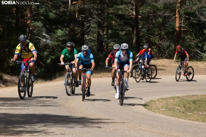 La Vuelta Ciclista en la Laguna Negra