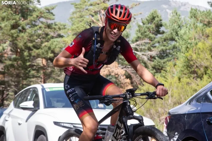 La Vuelta Ciclista en la Laguna Negra
