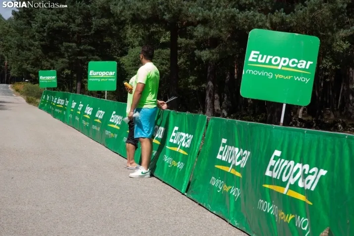 La Vuelta Ciclista en la Laguna Negra