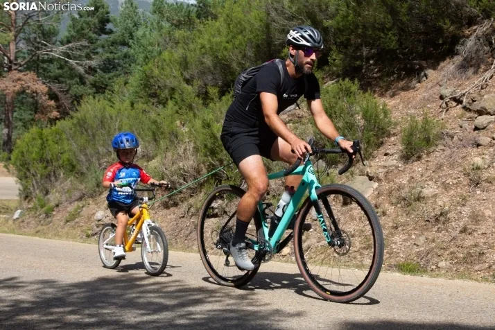 La Vuelta Ciclista en la Laguna Negra