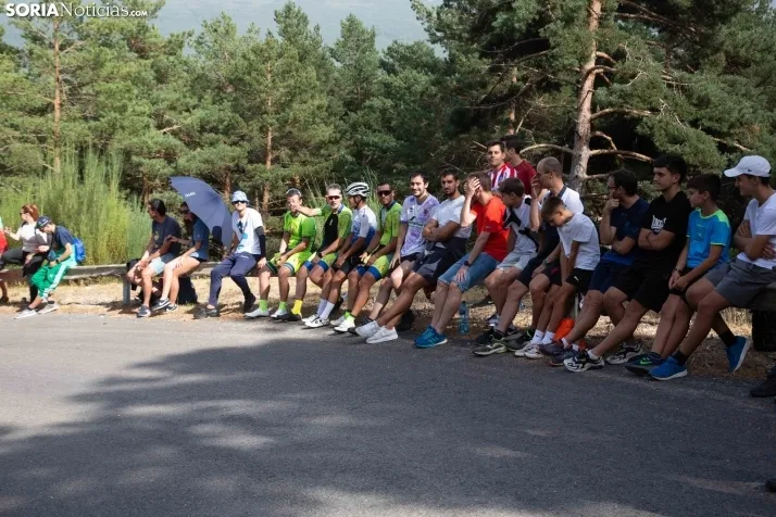 La Vuelta Ciclista en la Laguna Negra