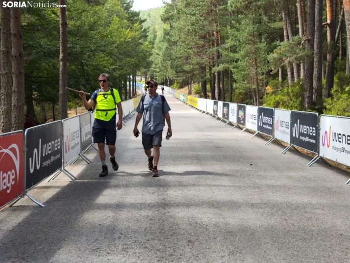 La Vuelta Ciclista en la Laguna Negra