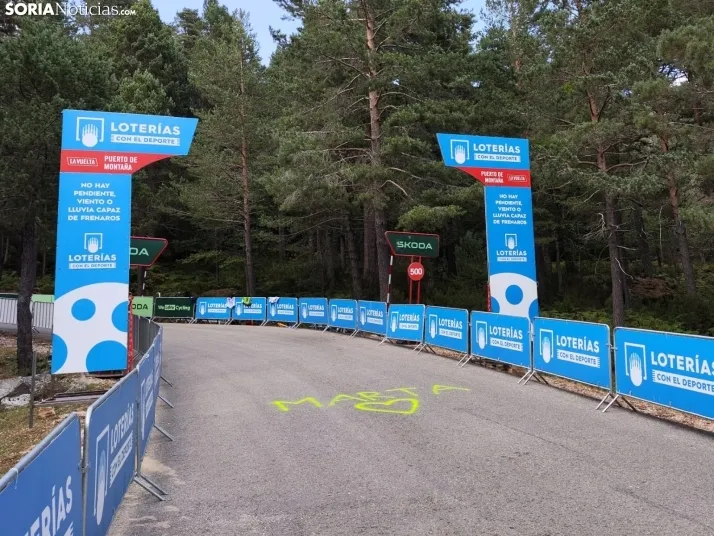 La Vuelta Ciclista en la Laguna Negra