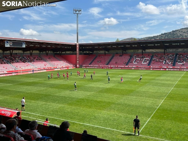 Numancia 1-2 Montijo: Dos minutos fatídicos condenan al cuadro soriano en Los Pajaritos