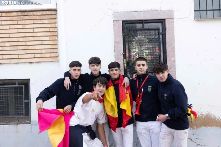 En im&aacute;genes: Emocionante encierro por las calles de &Oacute;lvega