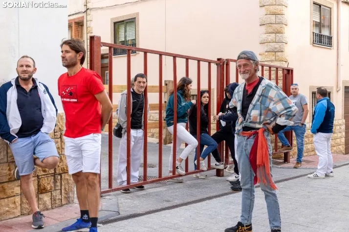 En im&aacute;genes: Emocionante encierro por las calles de &Oacute;lvega