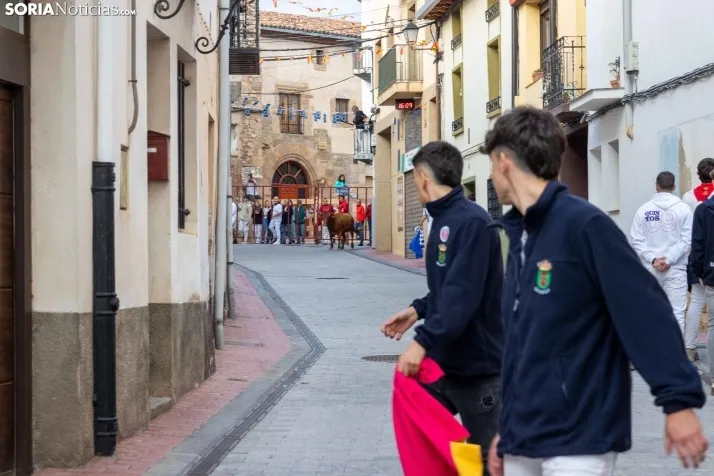 En im&aacute;genes: Emocionante encierro por las calles de &Oacute;lvega