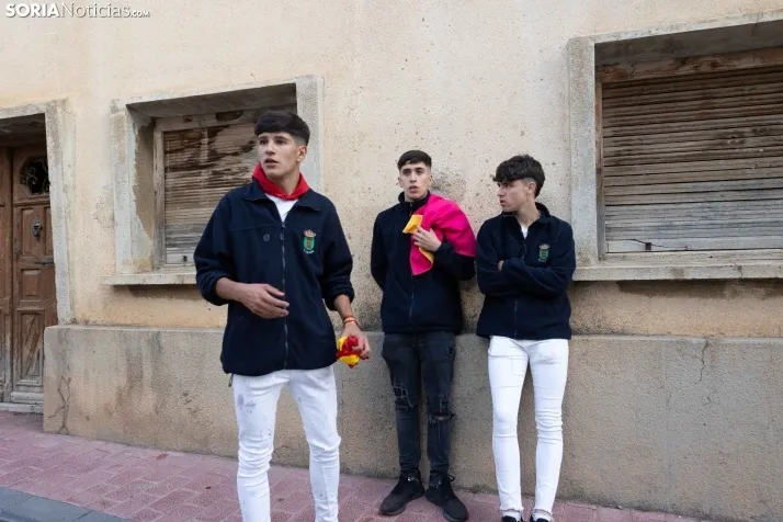 En im&aacute;genes: Emocionante encierro por las calles de &Oacute;lvega
