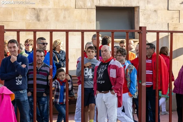 En im&aacute;genes: Emocionante encierro por las calles de &Oacute;lvega