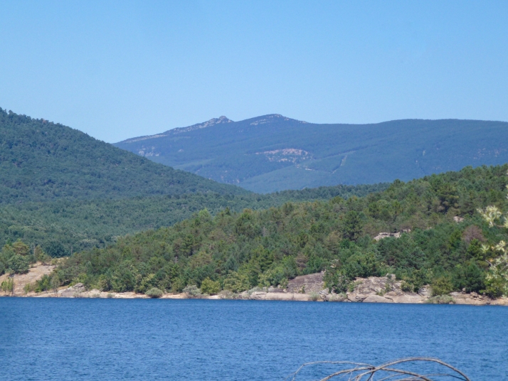 Las lluvias no son suficientes y sigue bajando el agua en la Cuerda del Pozo