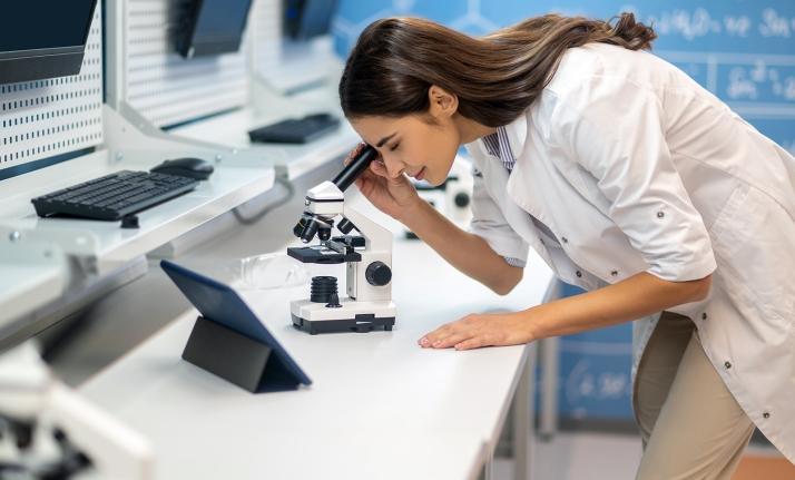 Castilla y León invierte más de 4 M&euro; para que las universidades públicas contraten 100 técnicos de apoyo a la investigación