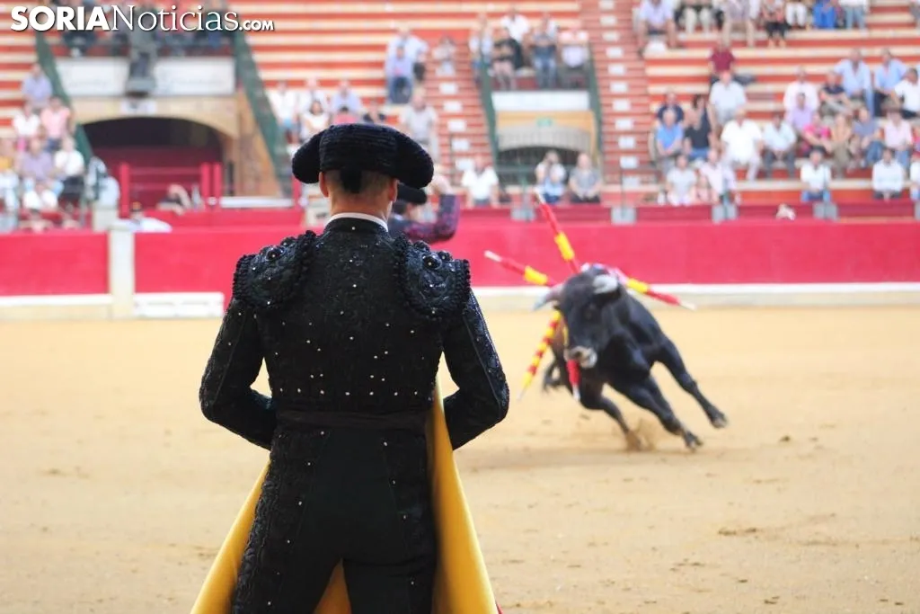 Una imagen de la novillada en Zaragoza ayer. 