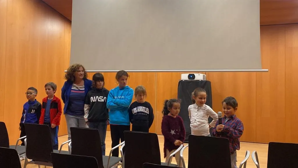 Foto 2 - La chiquiller&iacute;a de Tierras Altas presenta su cine en Pamplona