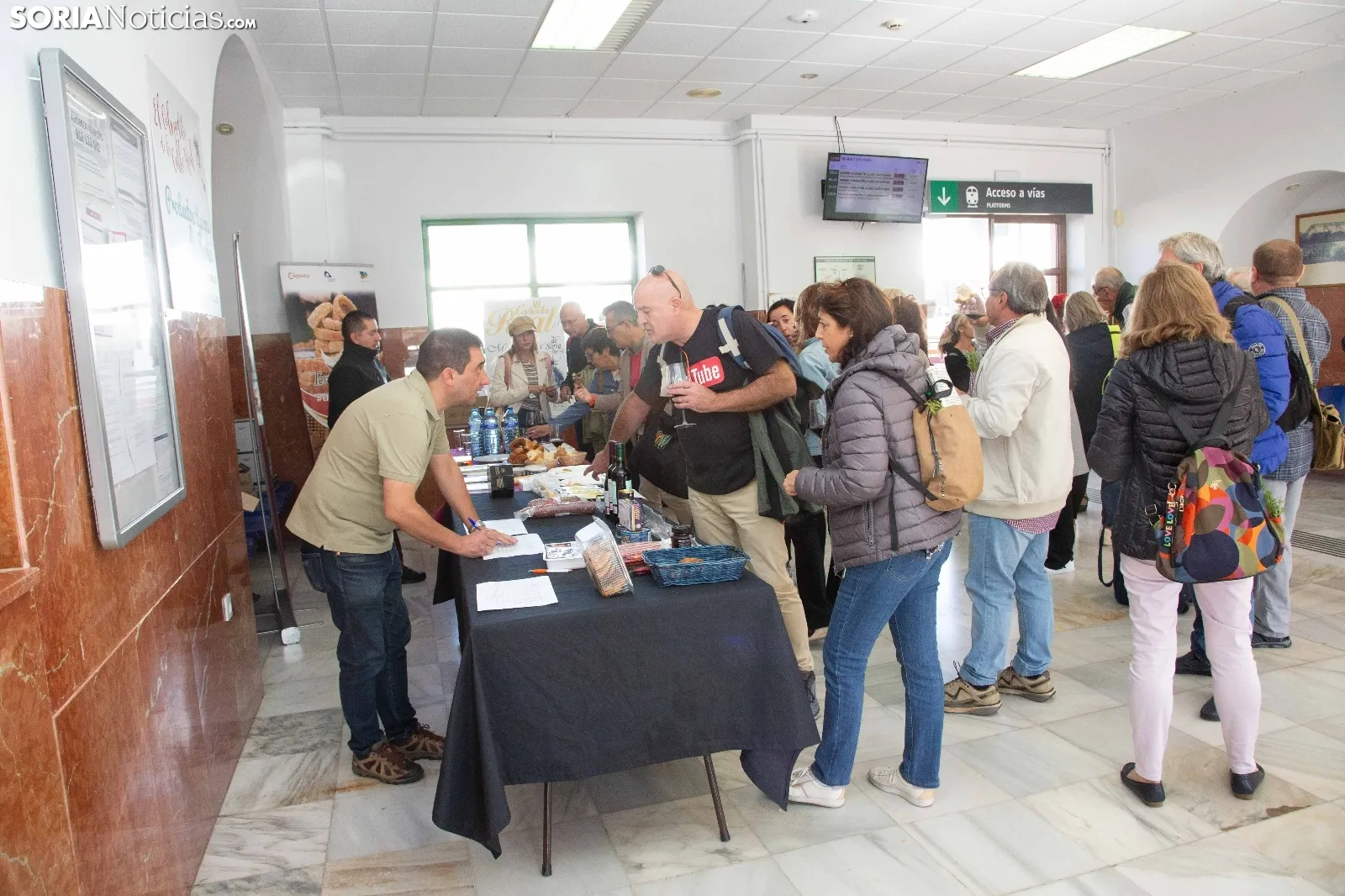 Foto 2 - Tren 'Campos de Castilla': Viaje 100  a&ntilde;os atr&aacute;s con destino  a la Soria m&aacute;s po&eacute;tica