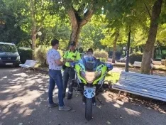 Foto 5 - Un perro de b&uacute;squeda de droga o un traje de protecci&oacute;n TEDAX, protagonistas en La Dehesa