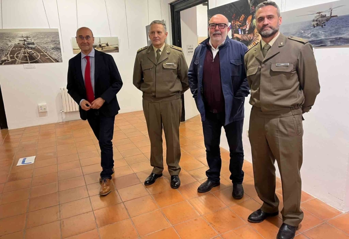 Alonso (izda.), Esparza, Latorre y Gómez en la apertura de la exposición. /AA