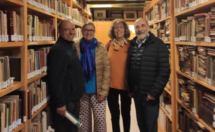 La familia Ulecia, descendiente del fundador de Gota de Leche, visita el CEINCE