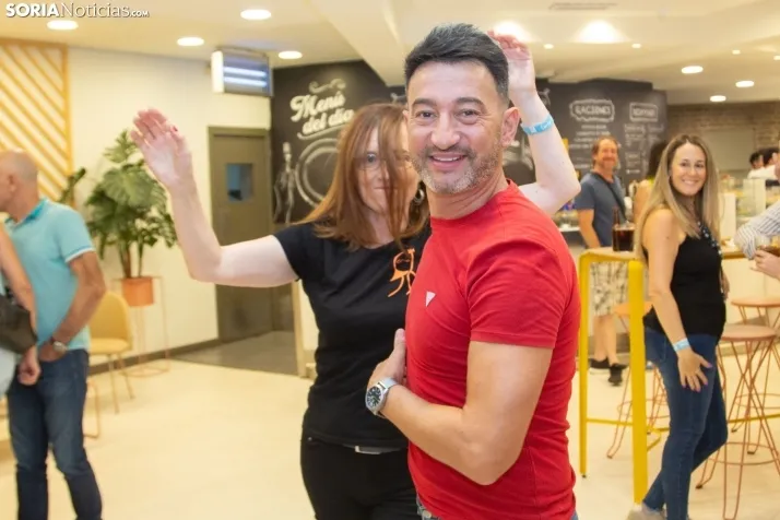 Vermú Salsero de Soria Baila