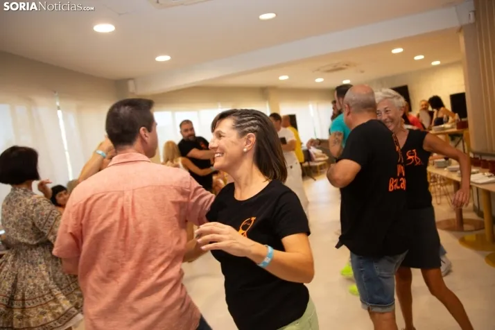 Vermú Salsero de Soria Baila