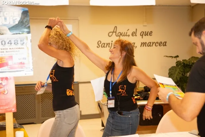 Vermú Salsero de Soria Baila
