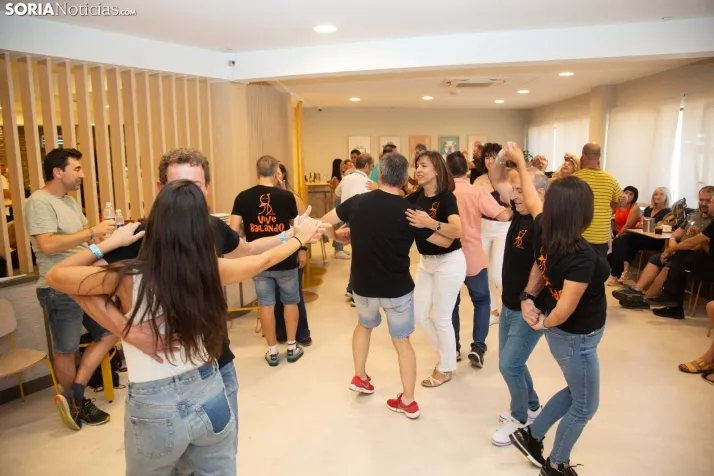 Vermú Salsero de Soria Baila