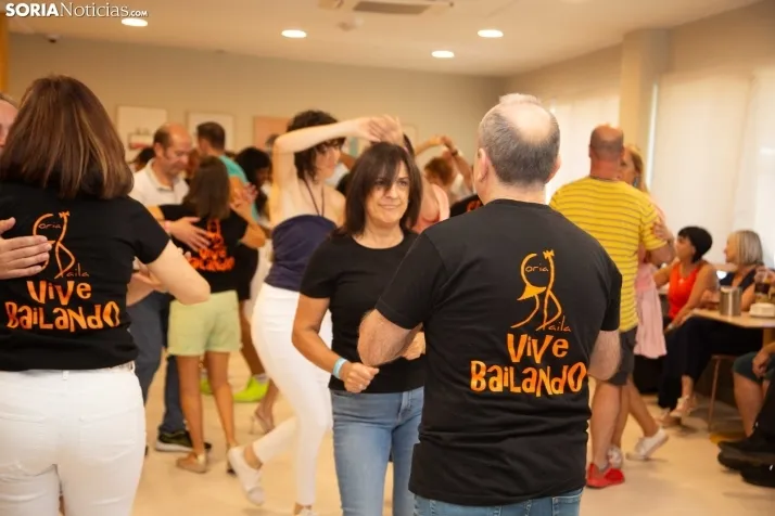 Vermú Salsero de Soria Baila