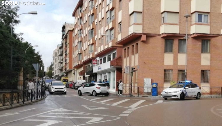 Un hombre, herido tras ser atropellado en la glorieta del Espolón