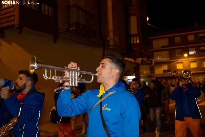 Fotos: Las charangas inundan de buen ambiente El Burgo de Osma