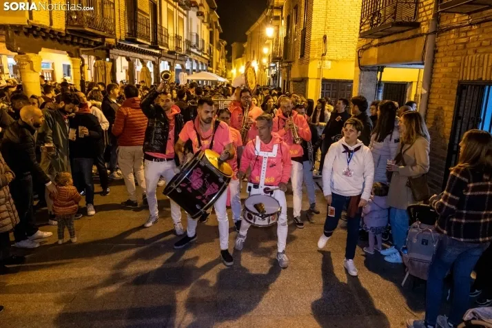 Fotos: Las charangas inundan de buen ambiente El Burgo de Osma