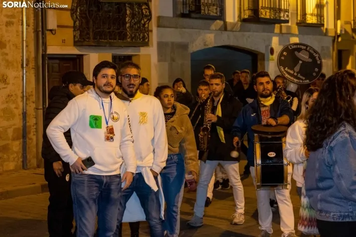 Fotos: Las charangas inundan de buen ambiente El Burgo de Osma