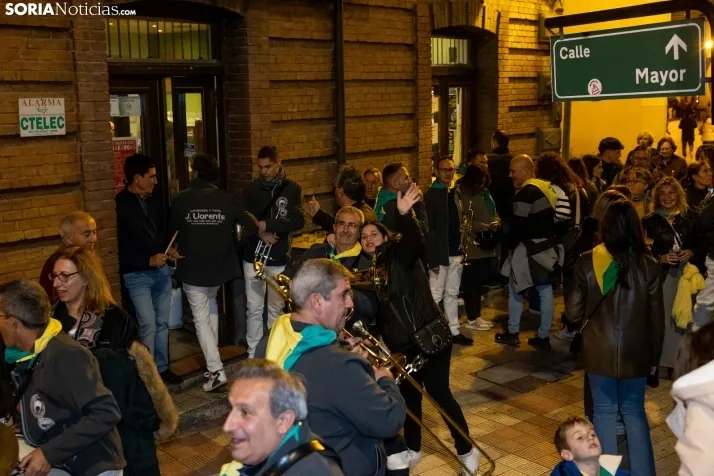 Fotos: Las charangas inundan de buen ambiente El Burgo de Osma