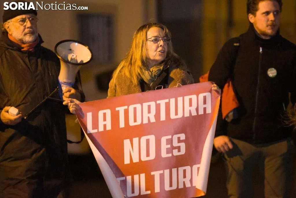 Manifestación de PACMA en contra del Toro Jubilo. /Maria Ferrer