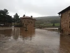 Foto 4 - En im&aacute;genes: El r&iacute;o Duero se desborda a su paso por Salduero