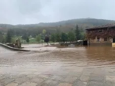 Foto 5 - En im&aacute;genes: El r&iacute;o Duero se desborda a su paso por Salduero