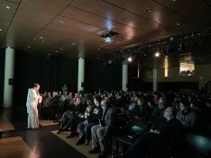 Foto 5 - La Diputaci&oacute;n conmemora el 25N con un acto en &Oacute;lvega