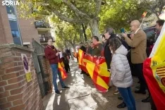 Manifestación de VOX frente a la sede del PSOE de Soria. /SN