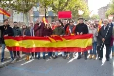 Manifestación de VOX frente a la sede del PSOE de Soria. /SN