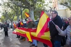 Manifestación de VOX frente a la sede del PSOE de Soria. /SN