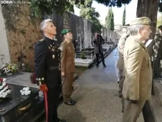 Foto 13 - El cementerio de Soria vive un emotivo acto en memoria de los militares fallecidos en servicio