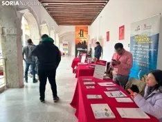 Foto 12 - Las empresas sorianas se re&uacute;nen en El Burgo para ofertar 180 puestos de trabajo: cocineros, conductores o veterinarios